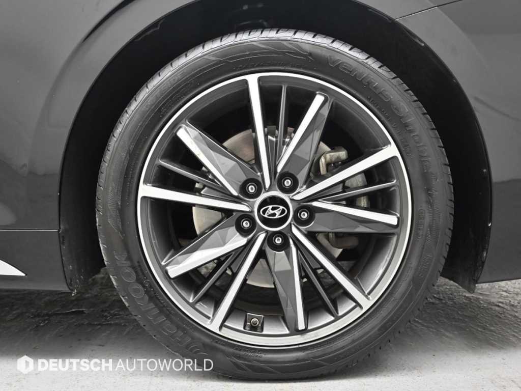 HYUNDAI Grandeur - Vista 5