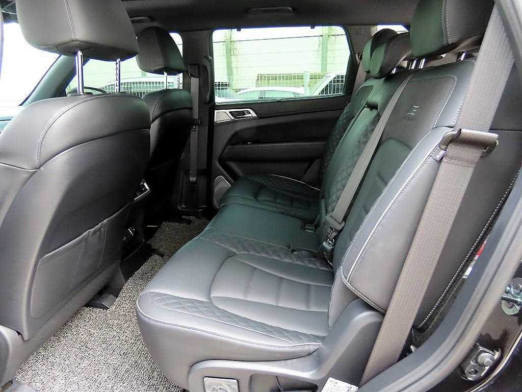 Ssangyong Rexton - Vista 6