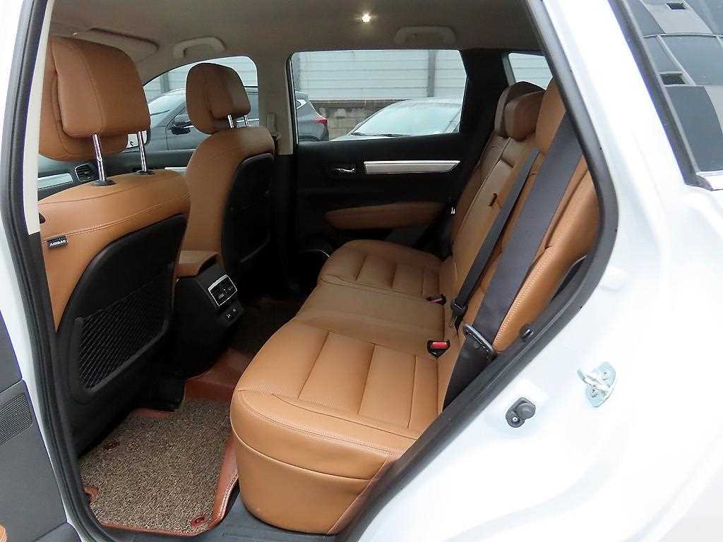 SAMSUNG QM6 - Vista 6