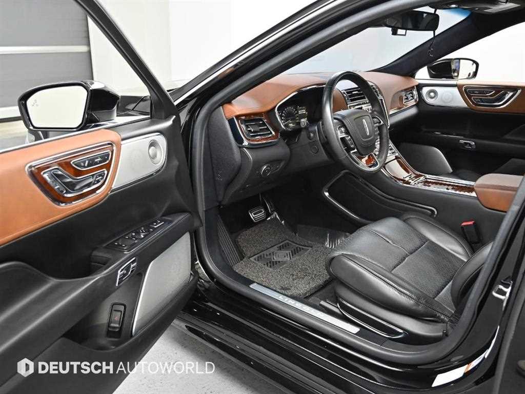 Lincoln Continental - Vista 11