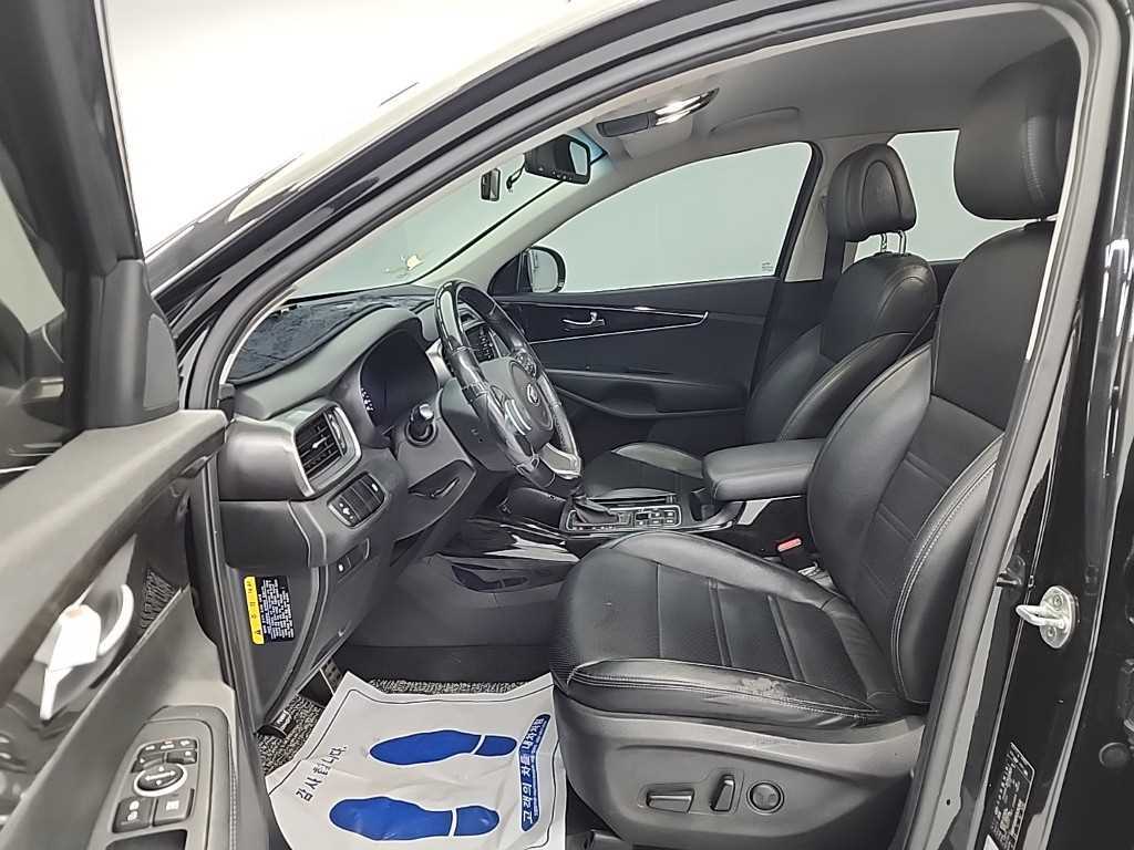 KIA Sorento - Vista 11