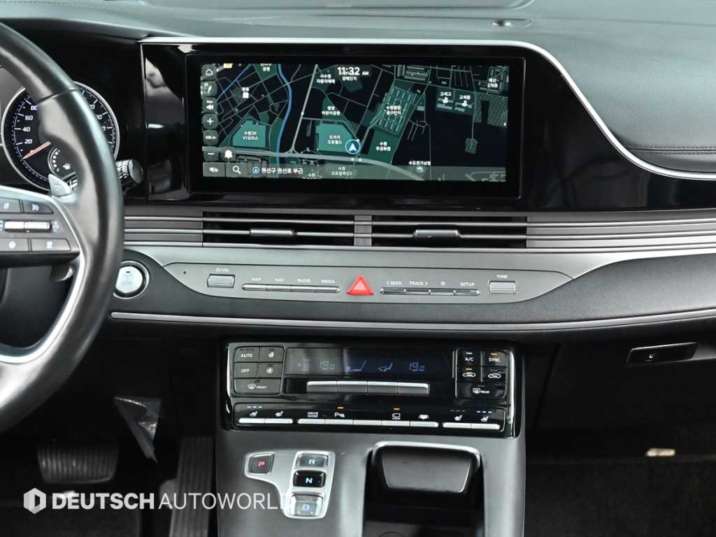 HYUNDAI Grandeur - Vista 8