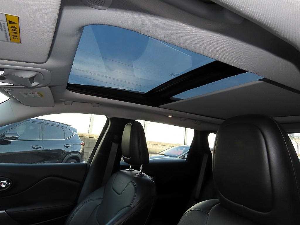 Jeep Cherokee 2020 Negro - Importación desde Corea - HF Imports Iquique - Foto 16