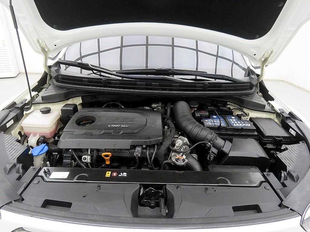 KIA Stonic 2018 Blanco - Importación desde Corea - HF Imports Iquique - Foto 18