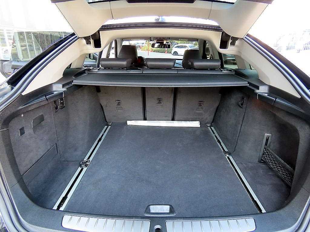 BMW Gran Turismo 2020 Negro - Importación desde Corea - HF Imports Iquique - Foto 17