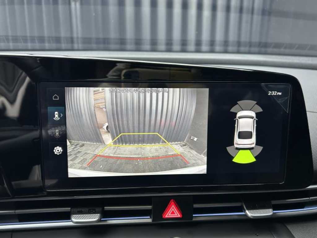 HYUNDAI Avante - Vista 11