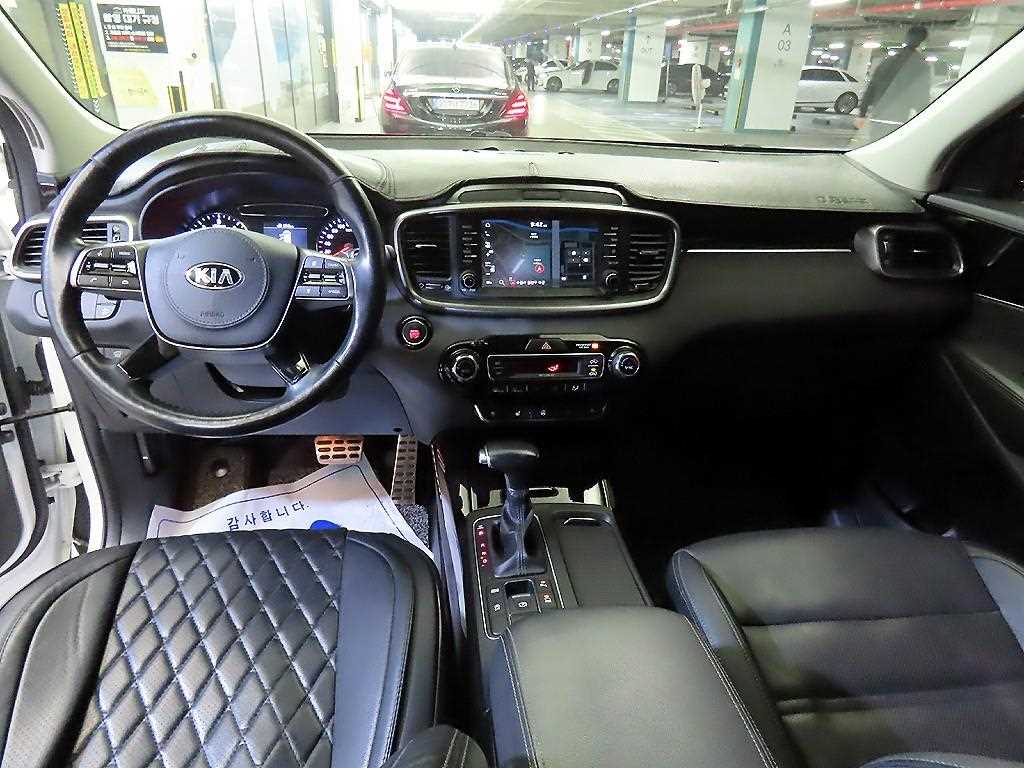 KIA Sorento - Vista 10