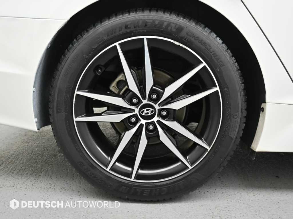 HYUNDAI Sonata - Vista 5