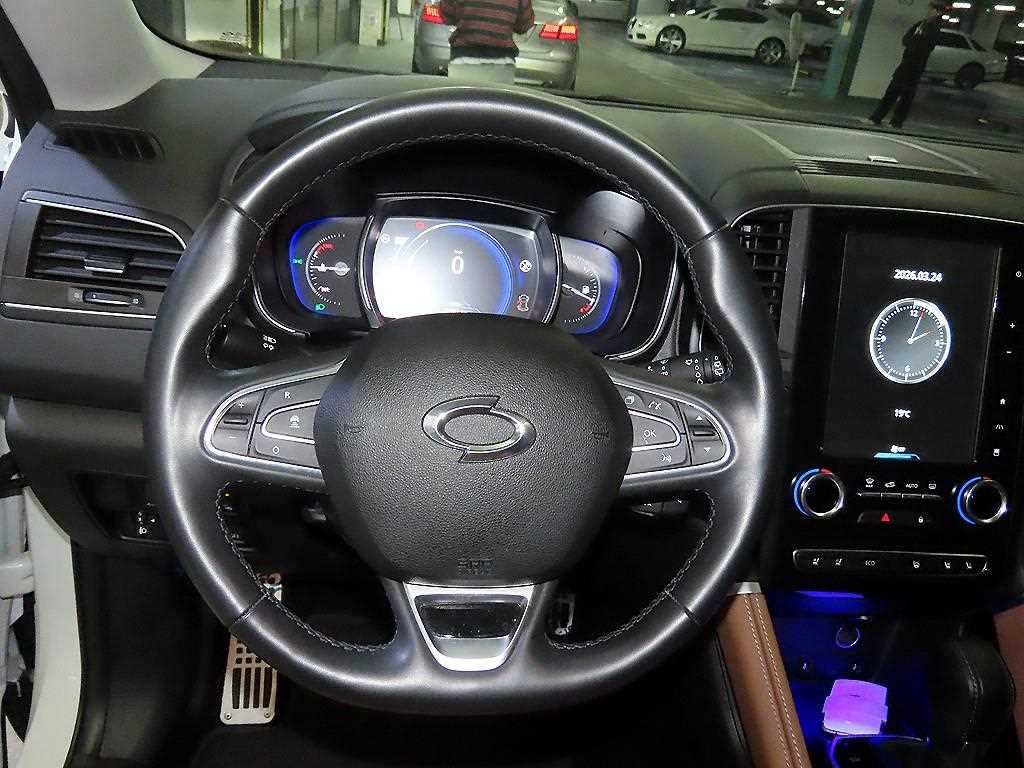 SAMSUNG QM6 - Vista 8