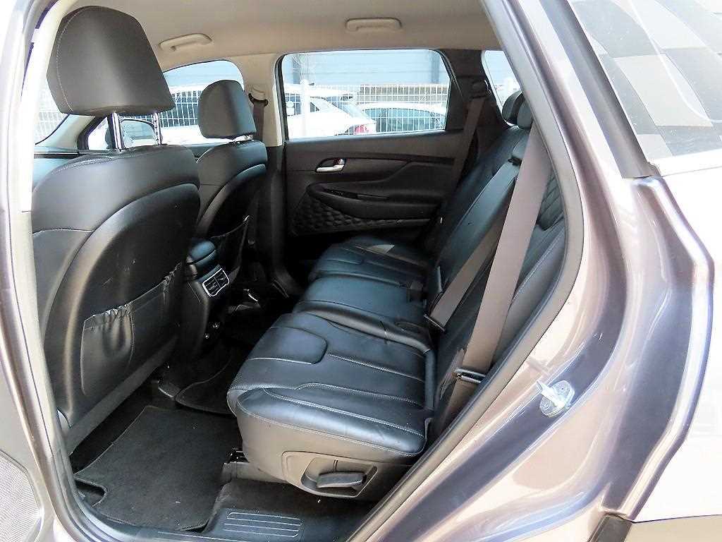 HYUNDAI Santa Fe - Vista 6