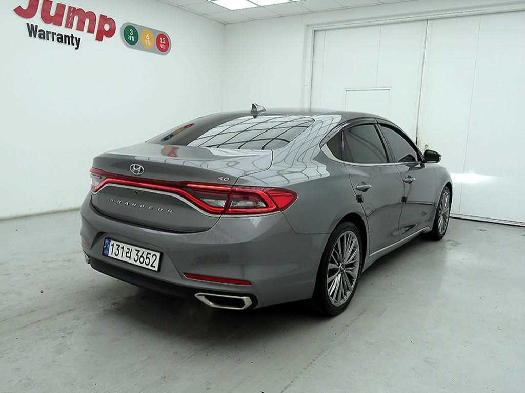 HYUNDAI Grandeur - Vista 4