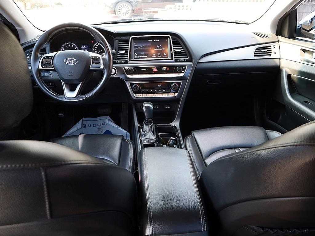 HYUNDAI Sonata - Vista 5