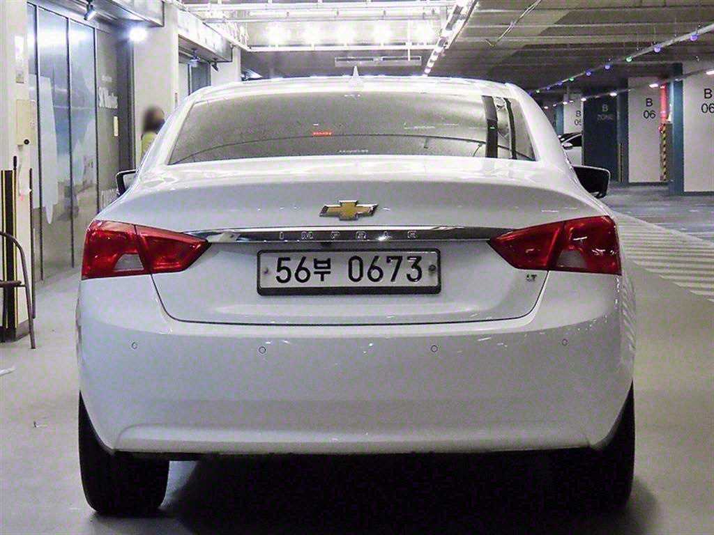 Chevrolet Impala - Vista 5