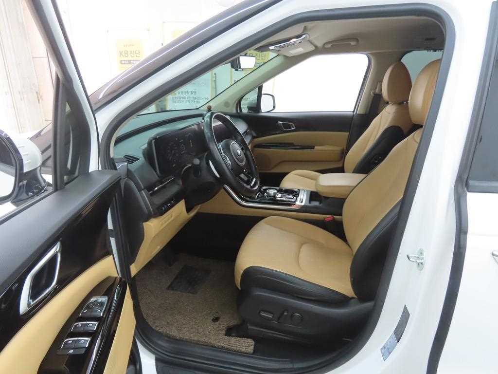 KIA Carnival - Vista 5