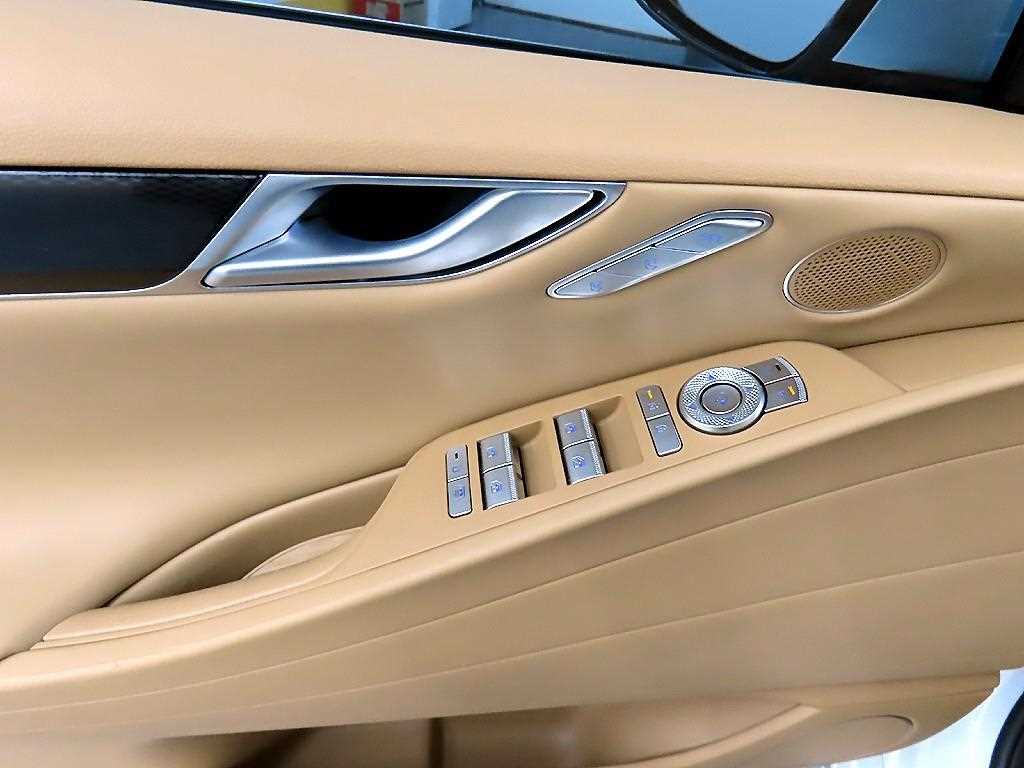 Genesis G80 - Vista 11