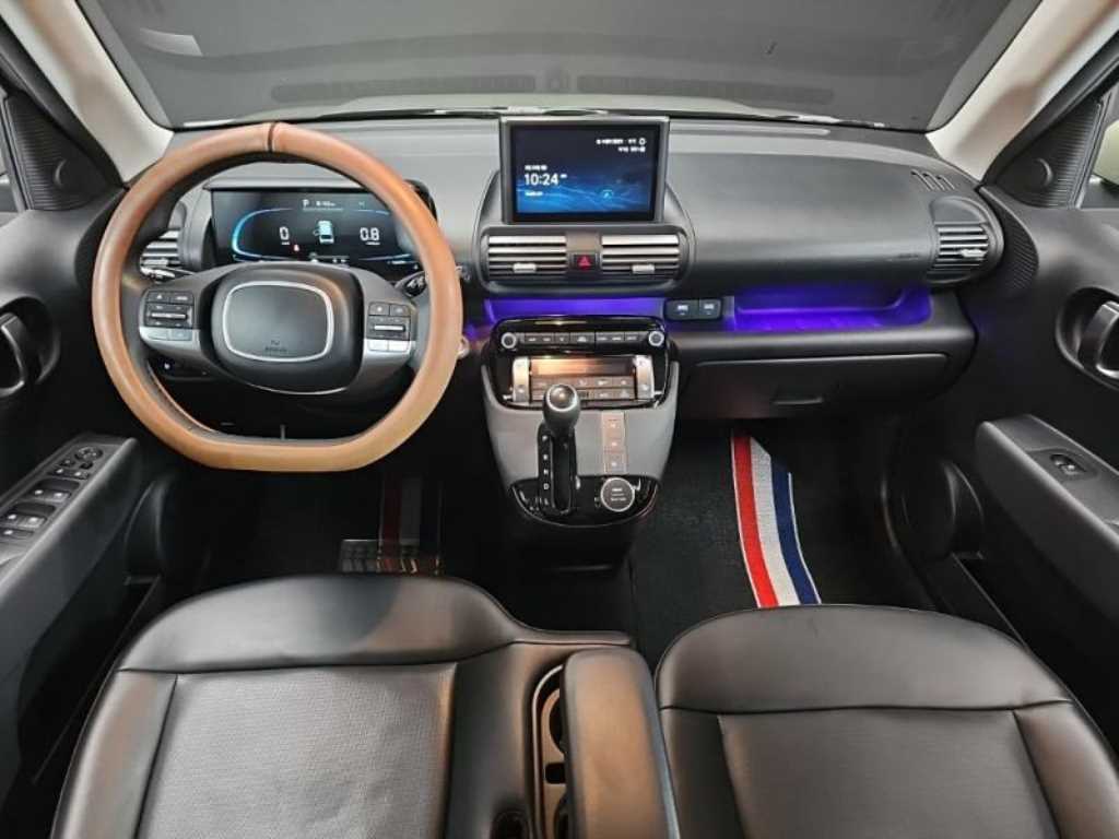 HYUNDAI Casper - Vista 5