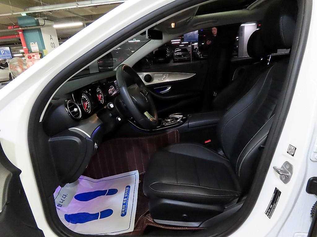 Mercedes Benz E class - Vista 6