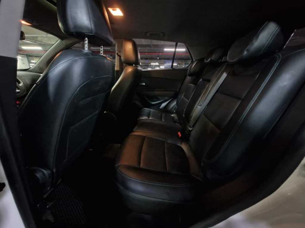 Chevrolet Trax - Vista 7