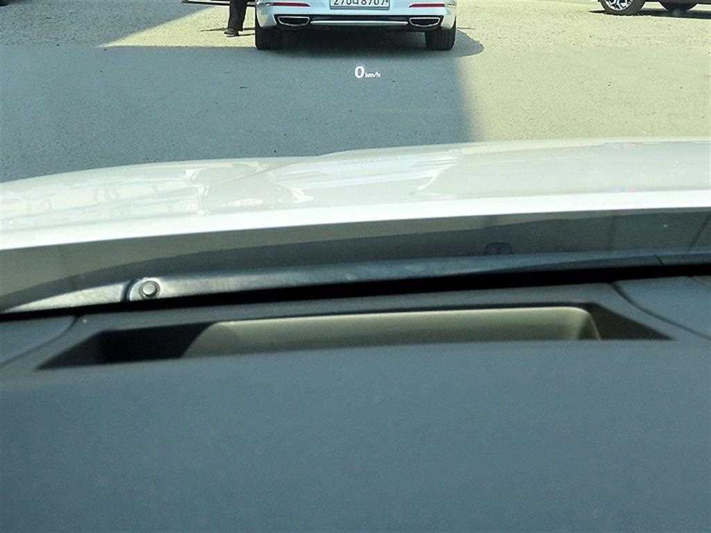 HYUNDAI Grandeur - Vista 10