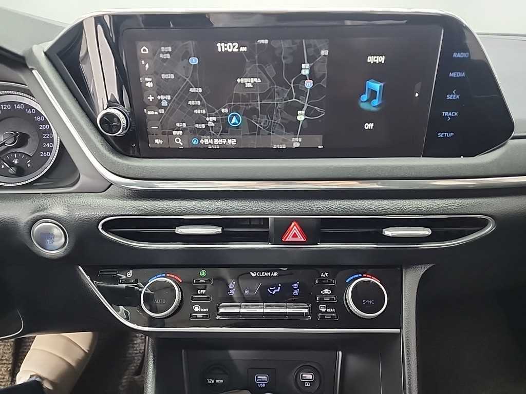 HYUNDAI Sonata - Vista 10