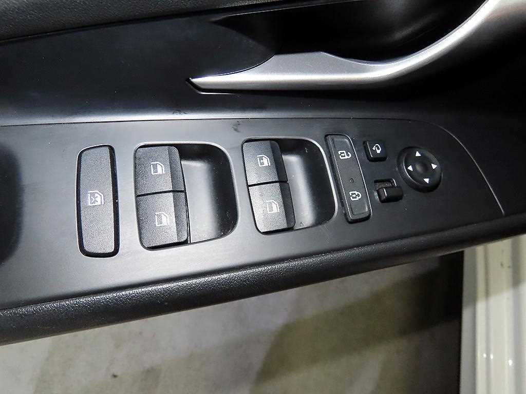 HYUNDAI Avante 2021 Blanco - Importación desde Corea - HF Imports Iquique - Foto 13