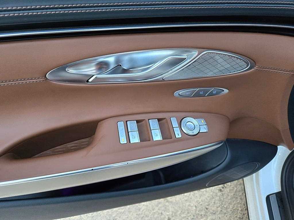 Genesis GV70 - Vista 12