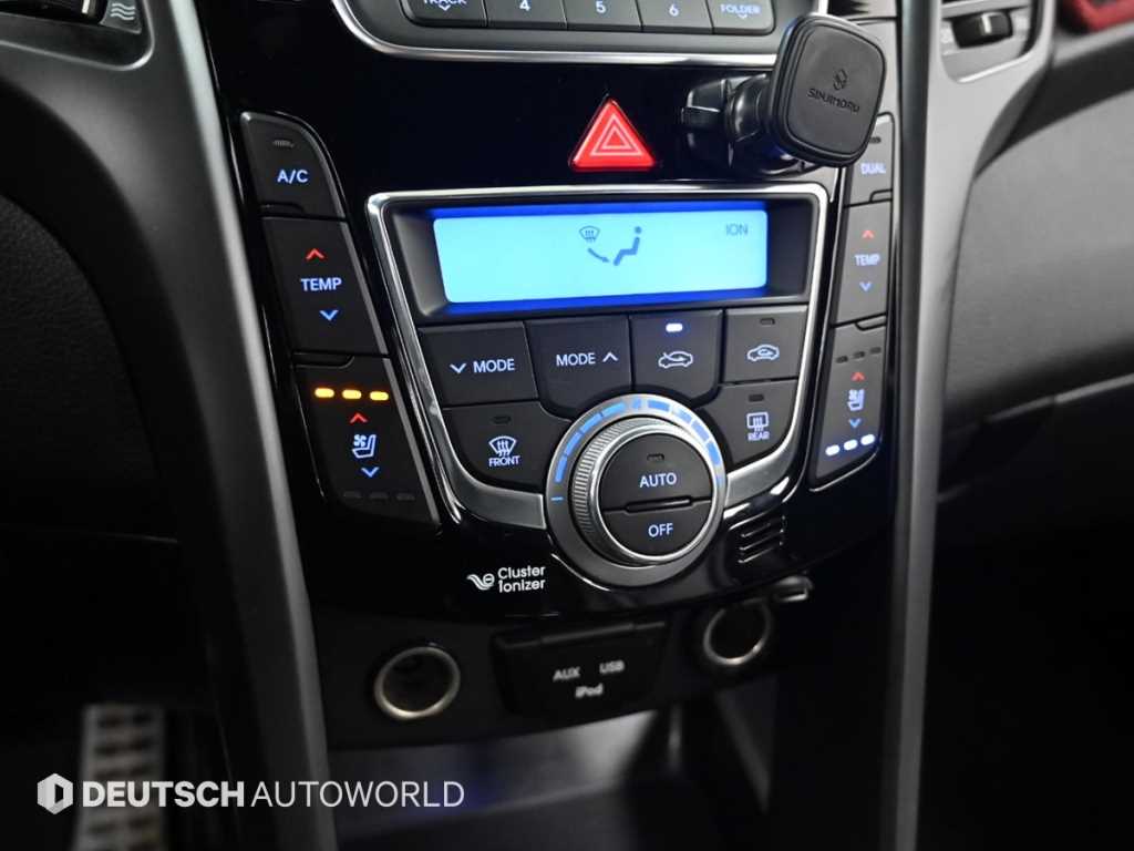 HYUNDAI i30 2015 Negro - Importación desde Corea - HF Imports Iquique - Foto 17