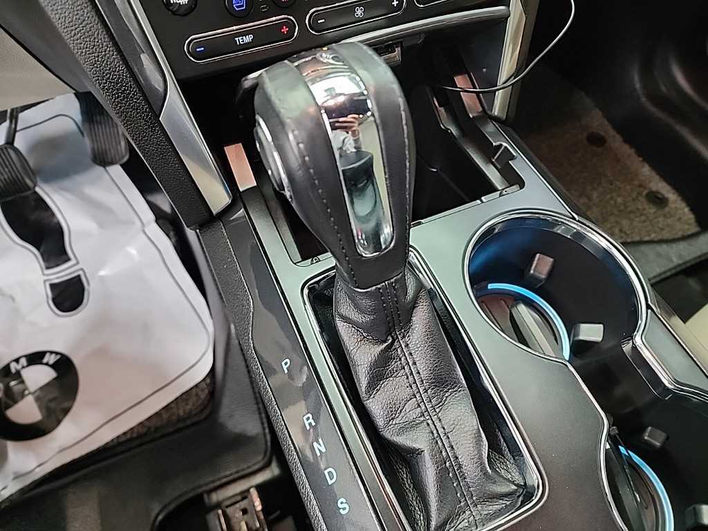 Ford Explorer - Vista 8