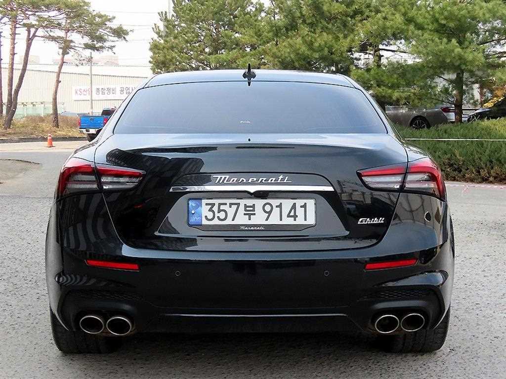 Maserati Ghibli - Vista 4