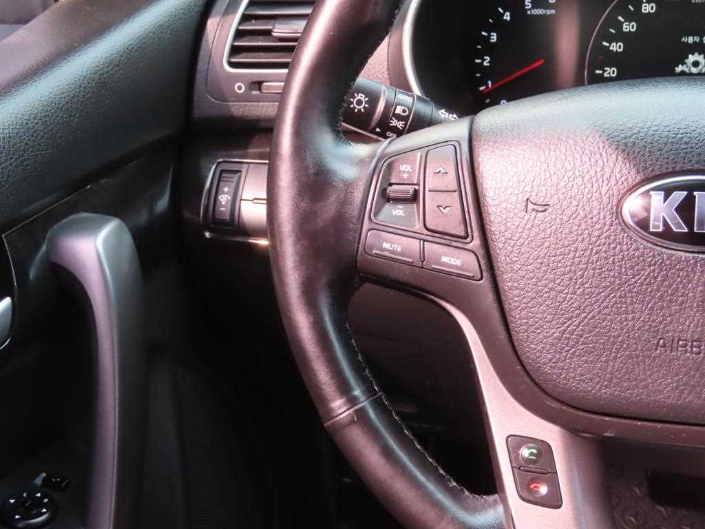 KIA Sorento - Vista 11