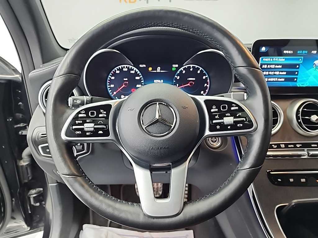 Mercedes Benz GLC Class - Vista 9