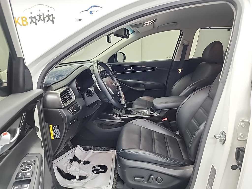 KIA Sorento - Vista 11