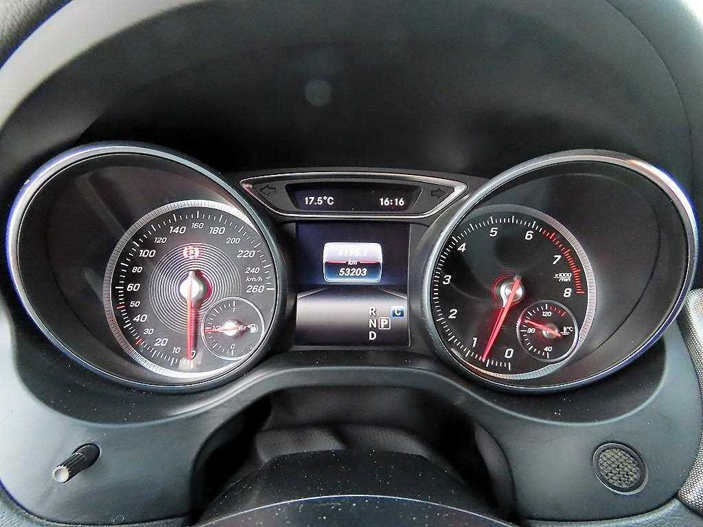 Mercedes Benz CLA Class - Vista 9