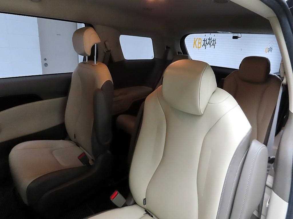 KIA Carnival 2021 Negro - Importación desde Corea - HF Imports Iquique - Foto 15