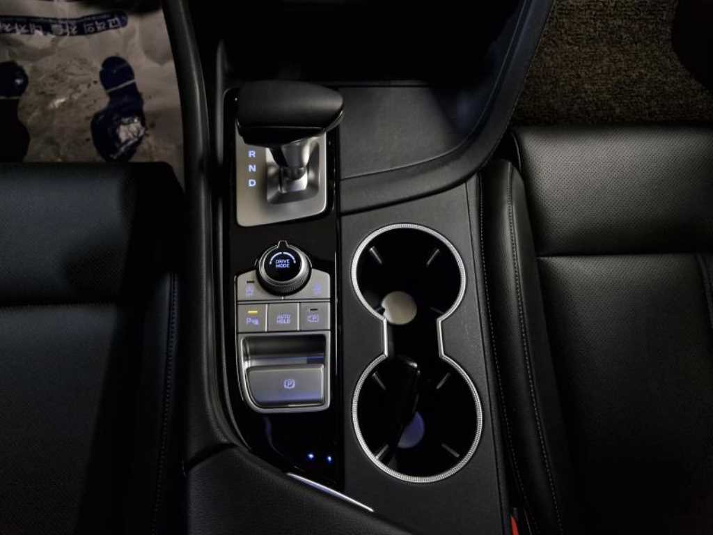 Genesis G70 - Vista 11