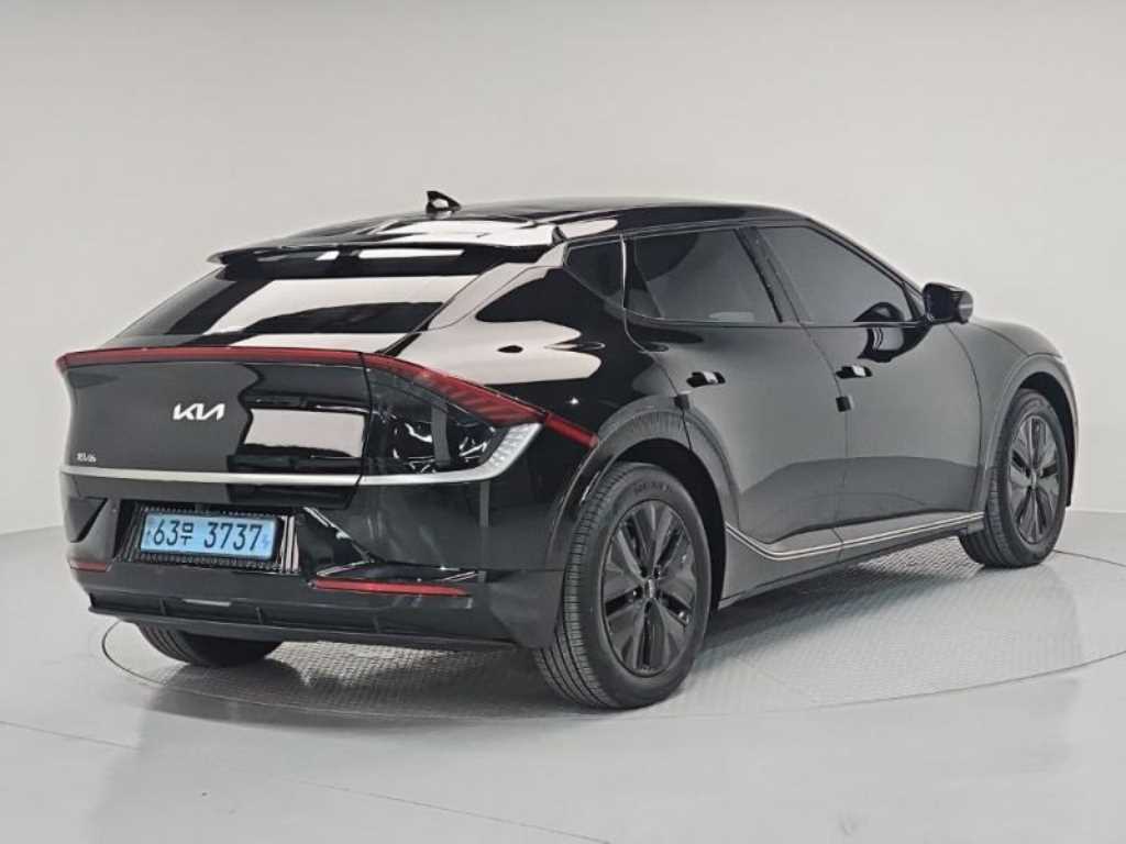 KIA EV6 - Vista 4