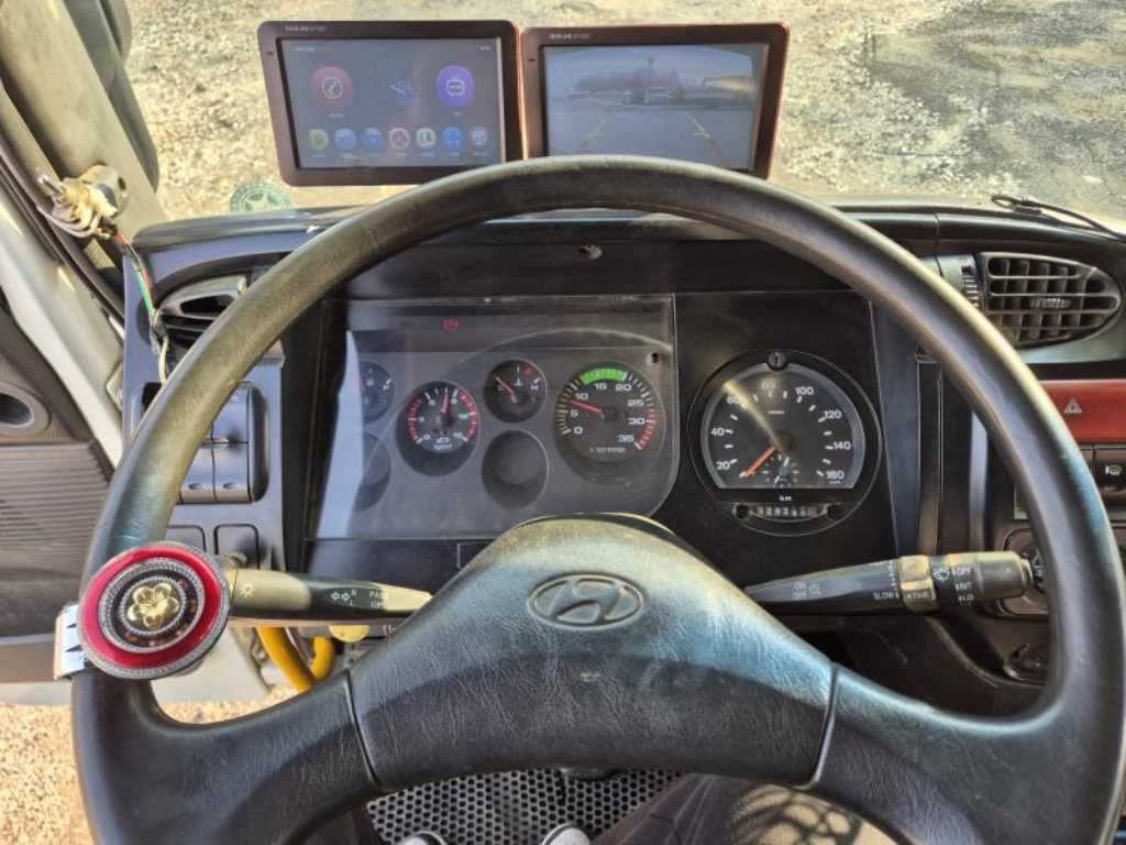 medium and large cargo dump - Vista 8