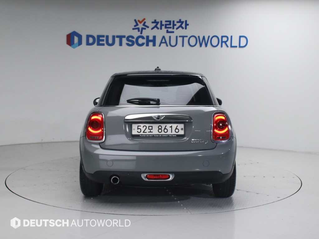 Mini Cooper - Vista 4