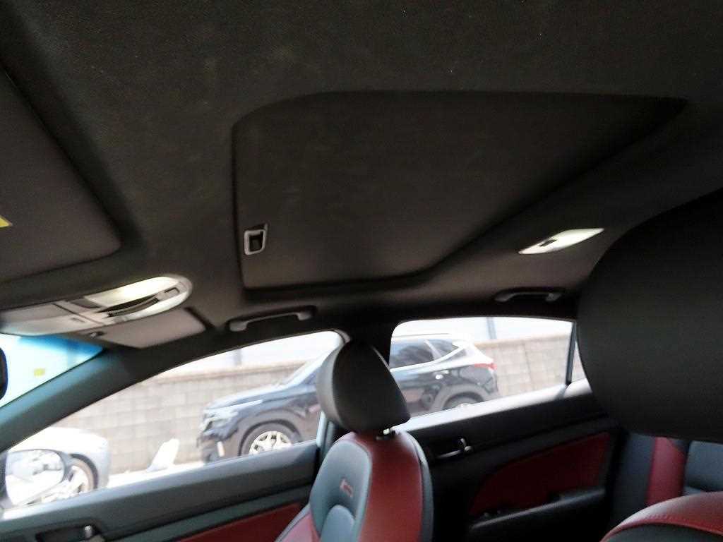 HYUNDAI Avante 2017 Blanco - Importación desde Corea - HF Imports Iquique - Foto 18