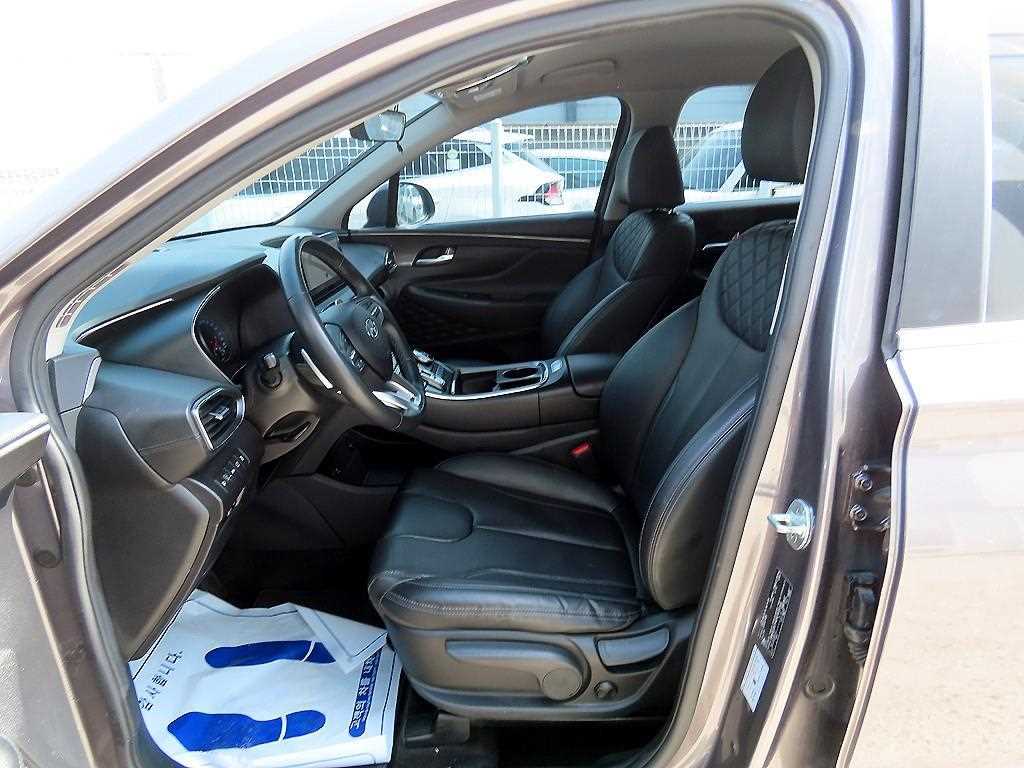 HYUNDAI Santa Fe - Vista 5