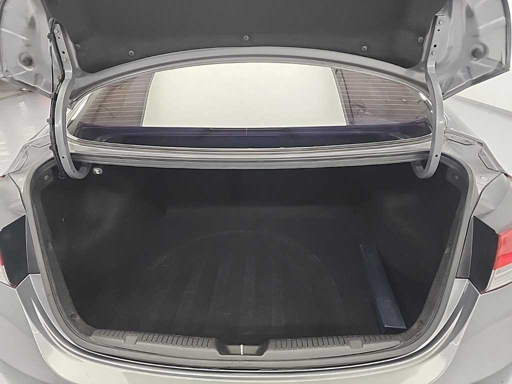 HYUNDAI Avante 2012 Gris - Importación desde Corea - HF Imports Iquique - Foto 18