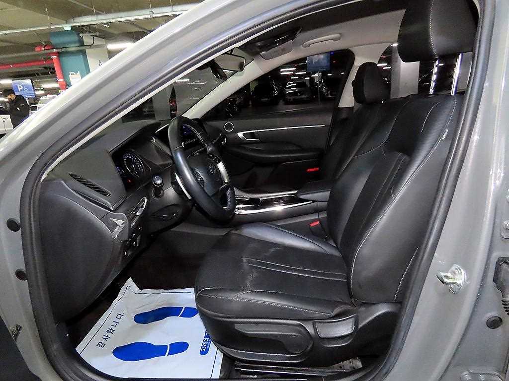 HYUNDAI Sonata - Vista 6