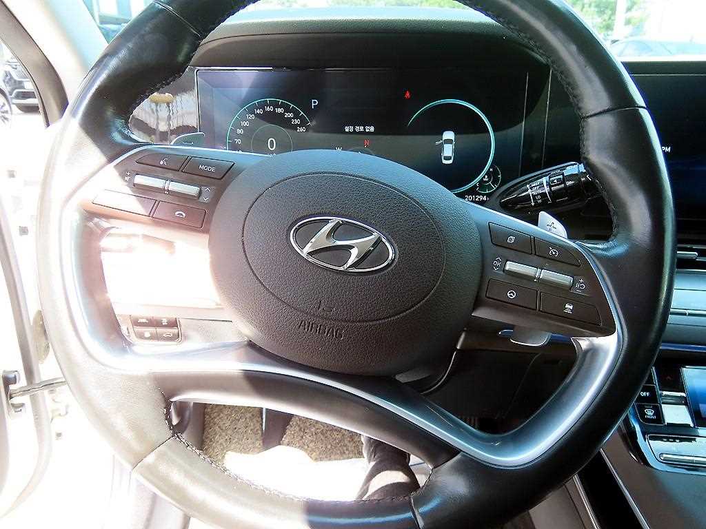 HYUNDAI Grandeur - Vista 8