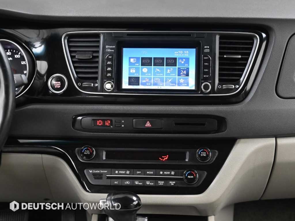 KIA Carnival 2015 Plateado - Importación desde Corea - HF Imports Iquique - Foto 14