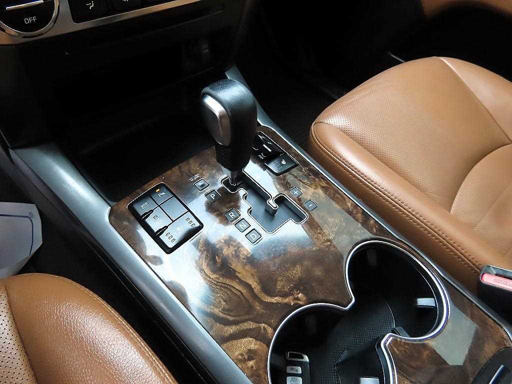 KIA Mohave - Vista 10