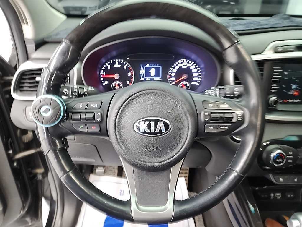 KIA Sorento - Vista 9