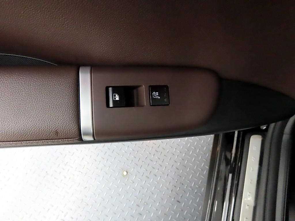 HYUNDAI Grandeur - Vista 12