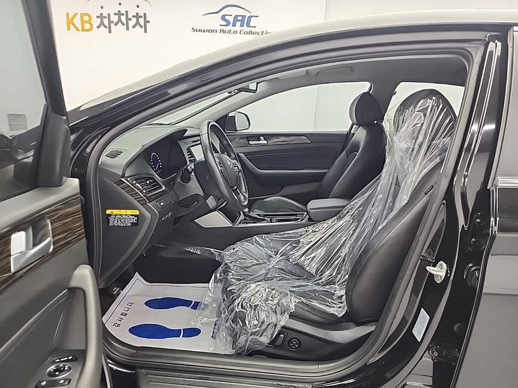 HYUNDAI Sonata - Vista 11