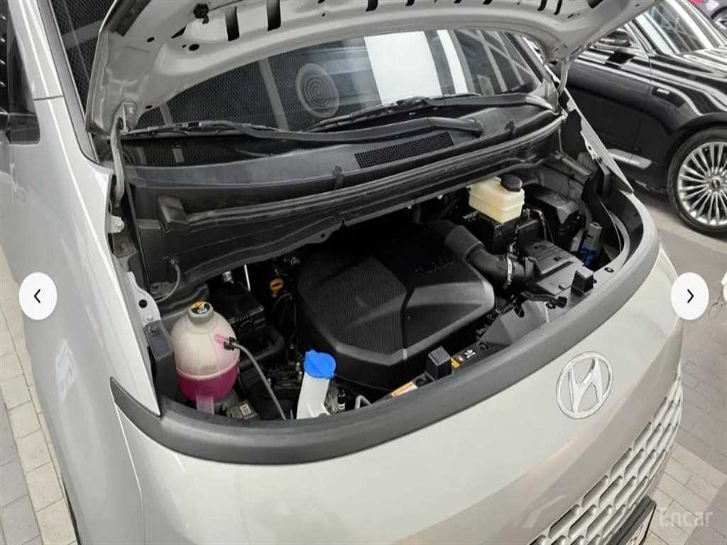 HYUNDAI Staria - Vista 6