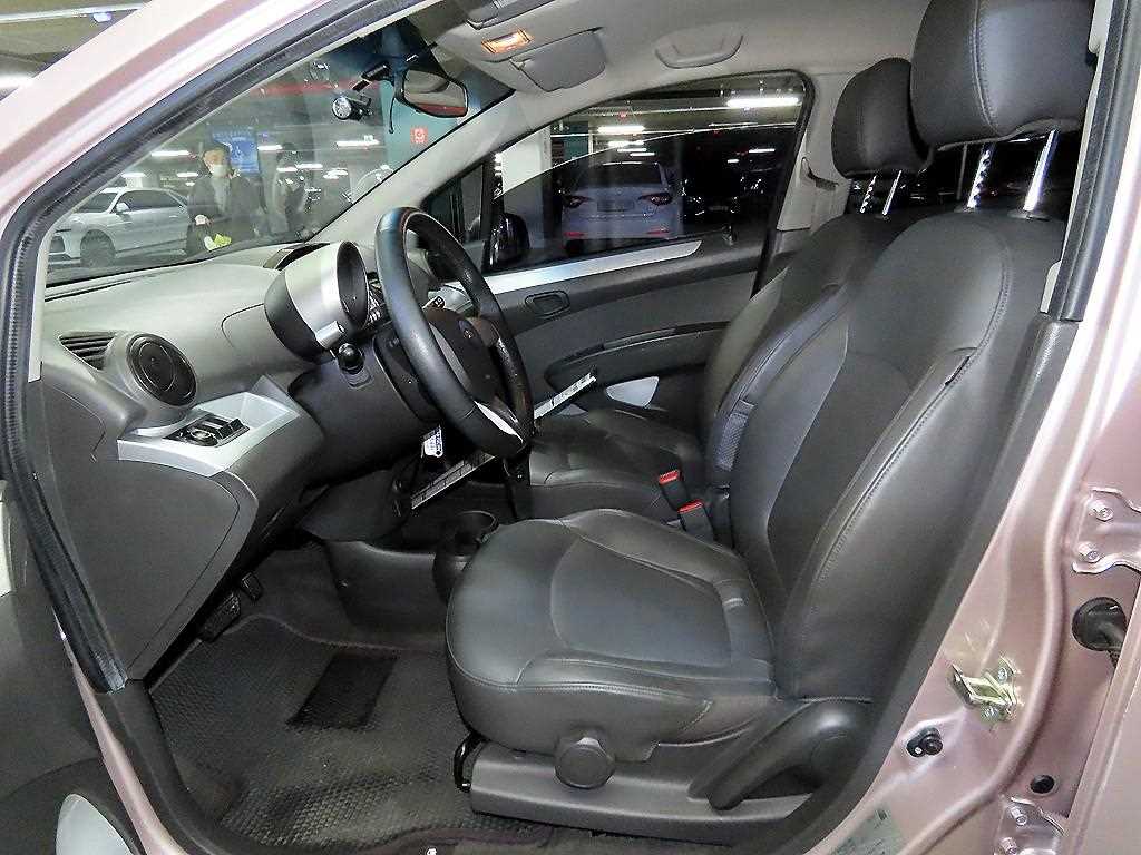 Chevrolet Spark - Vista 6